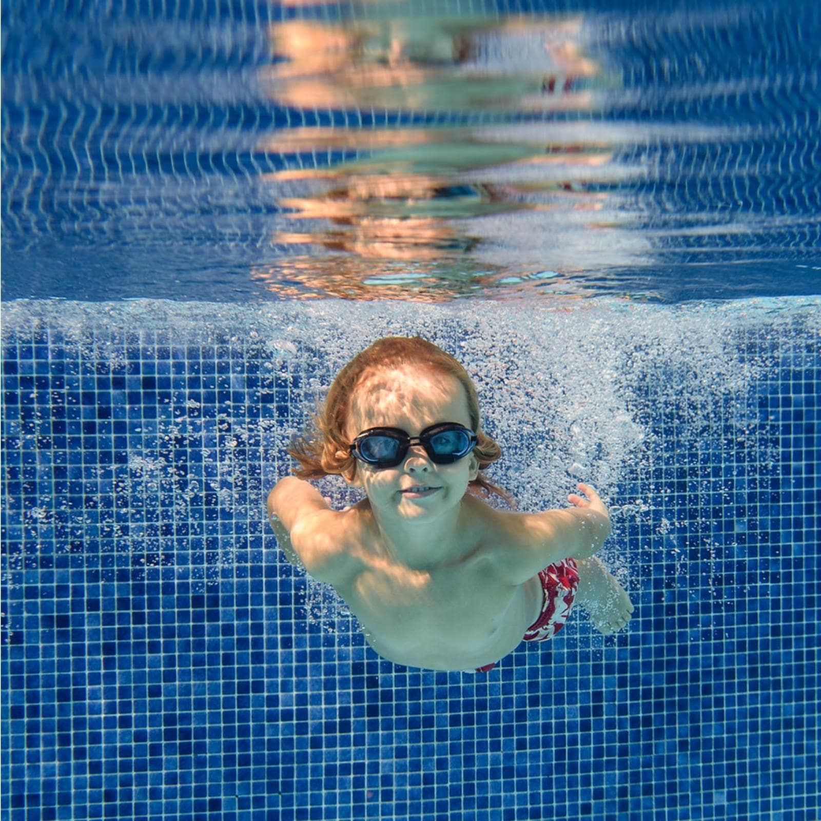 Mosaico para piscinas. Modelo: MWB-130-PV25